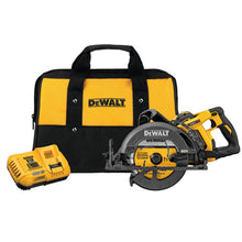 Load image into Gallery viewer, DCS577X1 - FLEXVOLT® 60V MAX* 7-1/4" Cordless Worm Drive Style Saw 9.0AH Battery Kit